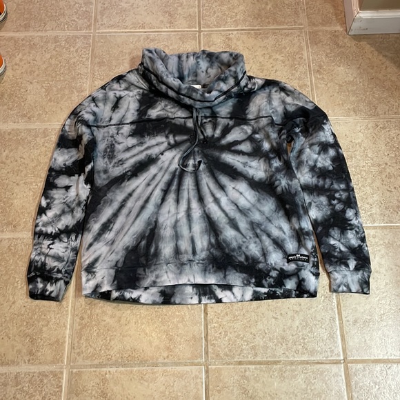 Simply Southern Ladies large sweatshirt with cowl neck - Picture 3 of 5